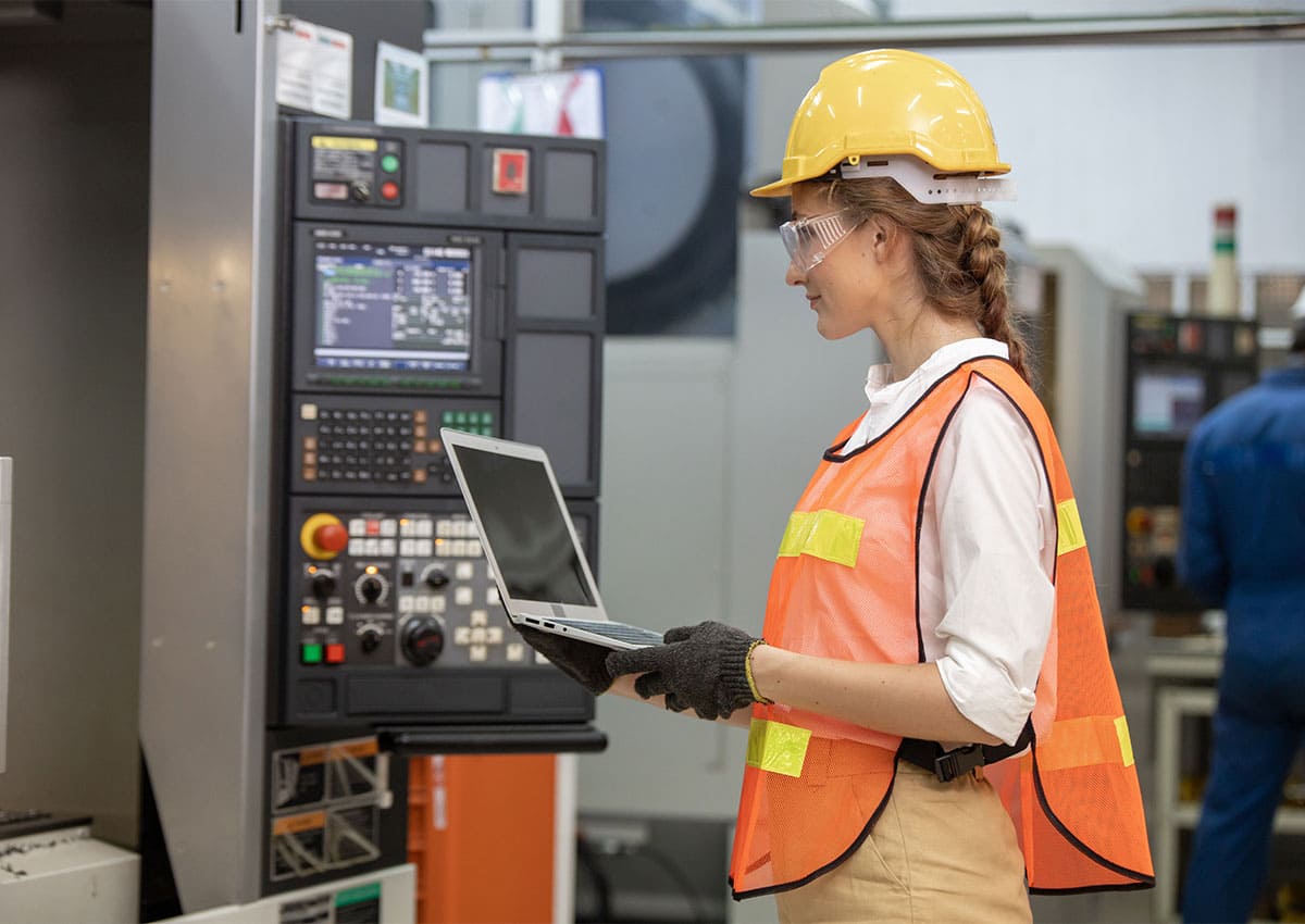 Aggiornamento hardware e software macchine CNC